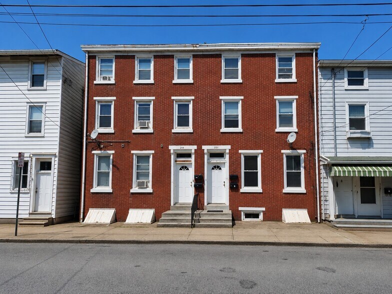 More Photos Of 219 E Broad St, Burlington Apartments For Sale