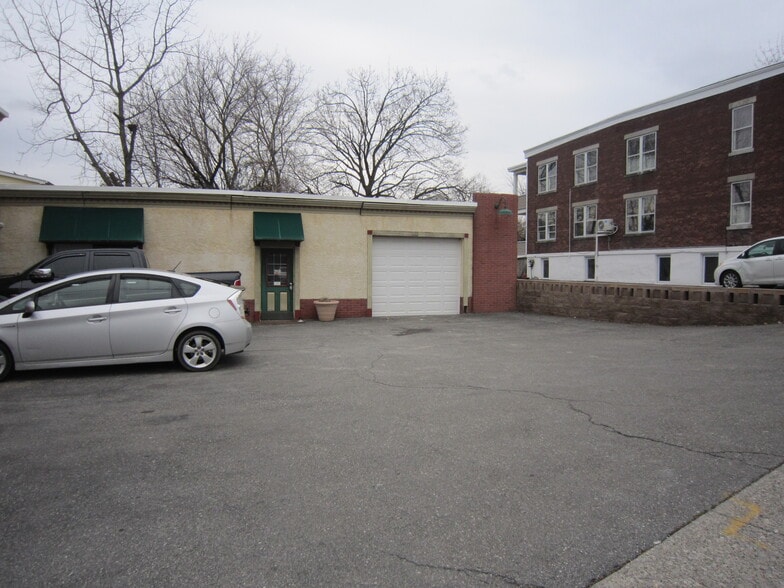 More Photos Of 11 Quassaick Ave, New Windsor Township Storefront For Sale