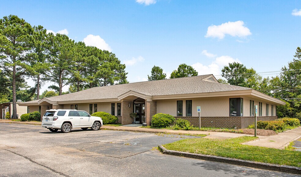 More Photos Of 5248 Olde Towne Rd, Williamsburg Office For Sale