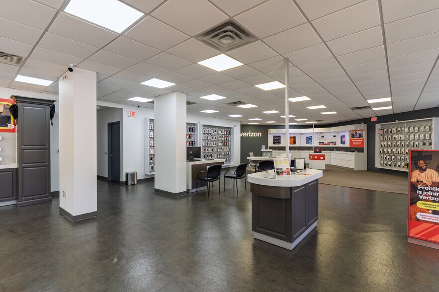 More Photos Of 3903 Lincoln Hwy, Thorndale Freestanding For Lease