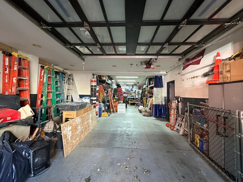 More Photos Of 440 13th St, Brooklyn Flex For Lease