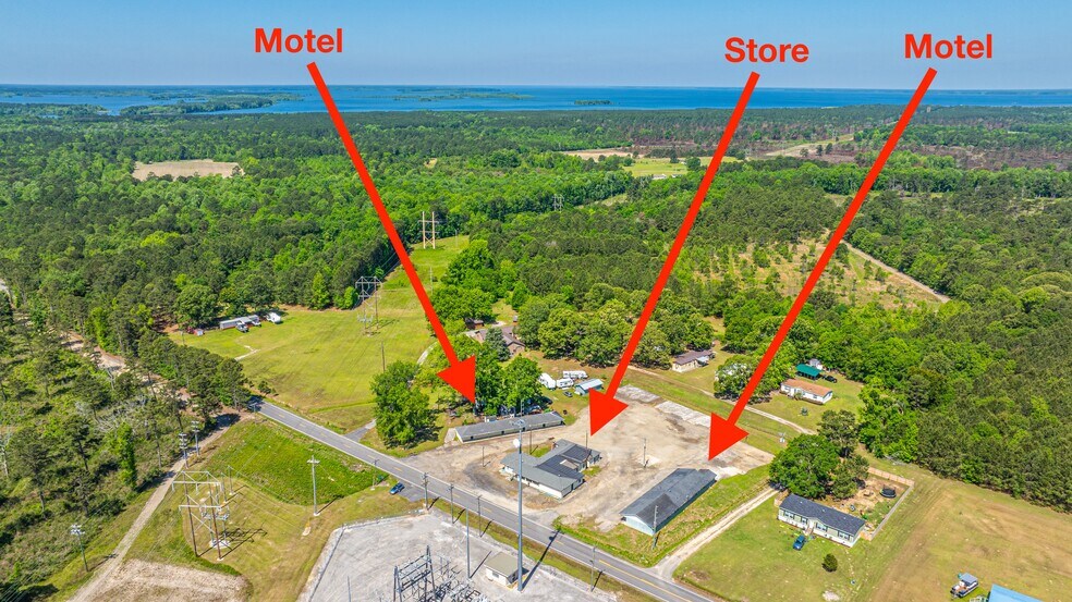 More Photos Of 1058 Edgewater Rd, Pineville Hotel For Sale