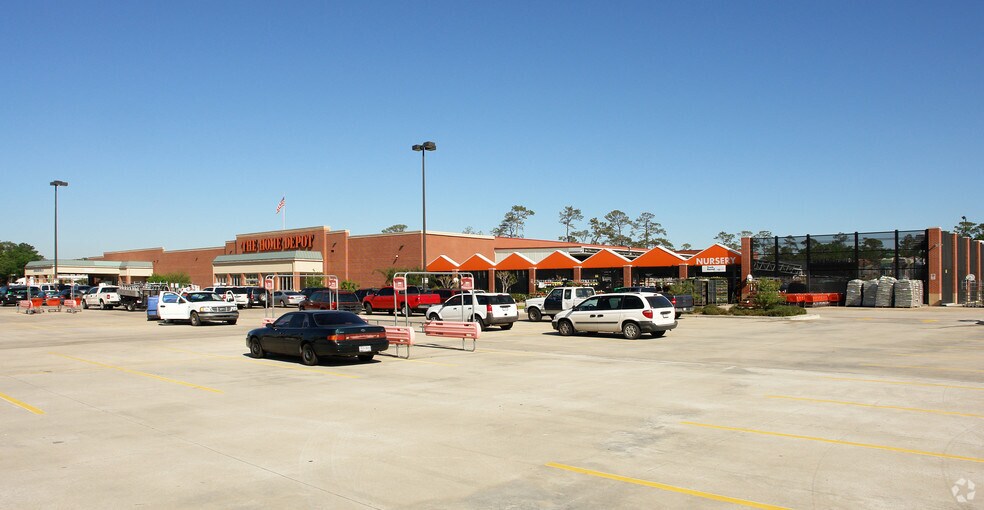 Primary Photo Of 8400 Katy Fwy, Houston Unknown For Lease