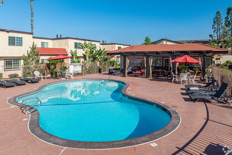 More Photos Of 10032 N Magnolia Ave, Santee Apartments For Sale