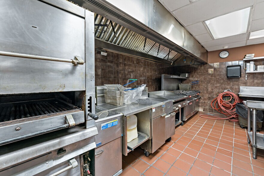More Photos Of 180 Butler Rd, Saxonburg Restaurant For Sale