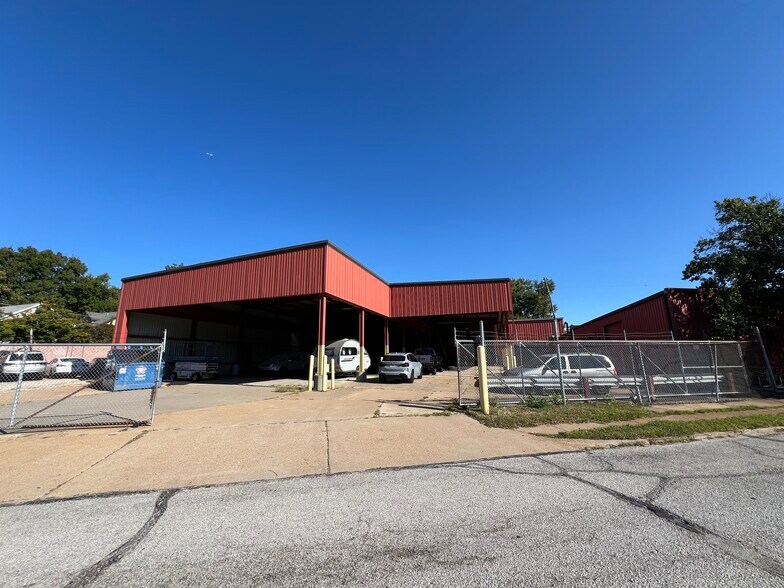 More Photos Of 3235 Sutton Blvd, Saint Louis Warehouse For Sale
