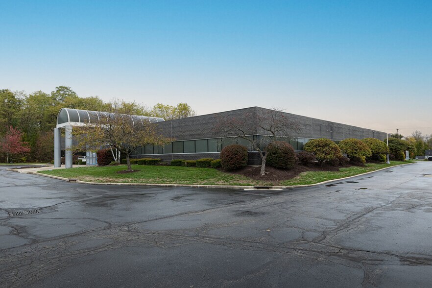 More Photos Of 7271 N Main St, Dayton Medical For Lease