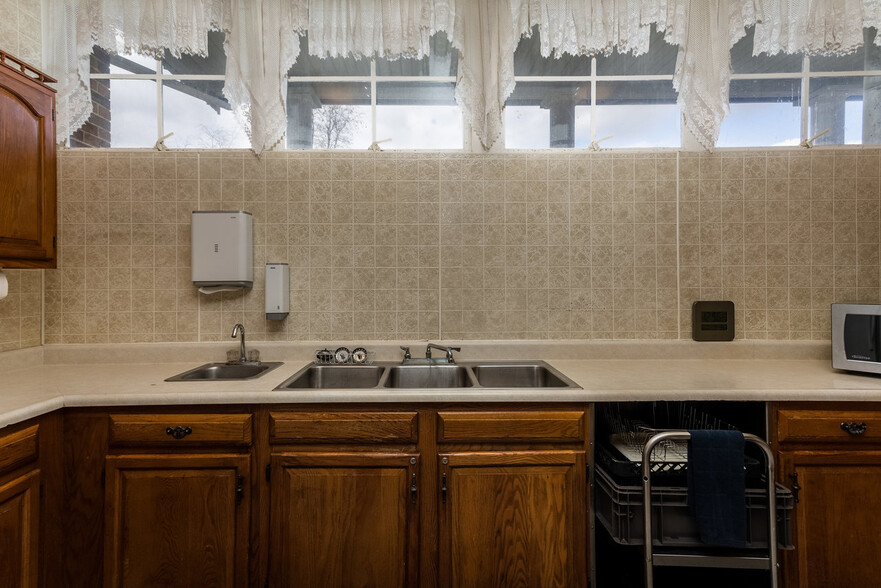 More Photos Of 8 Rainbow Ln, Waynesboro Assisted Living For Sale
