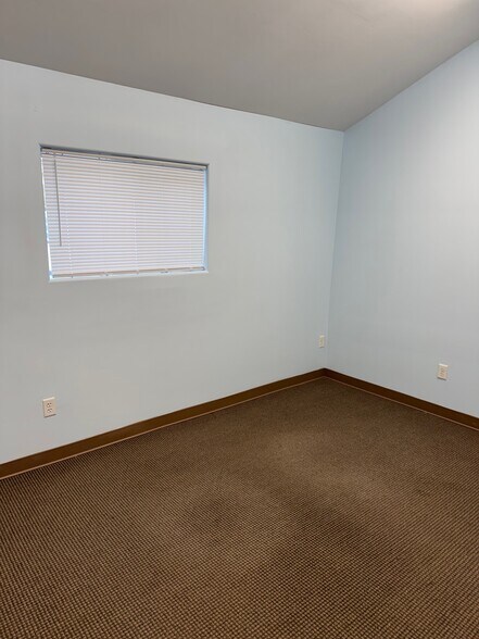 More Photos Of 5714 Central Ave, Portage Office For Sale