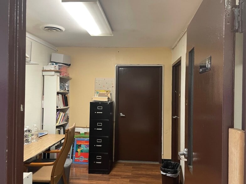 More Photos Of 7400 Olive Blvd, University City Specialty For Sale
