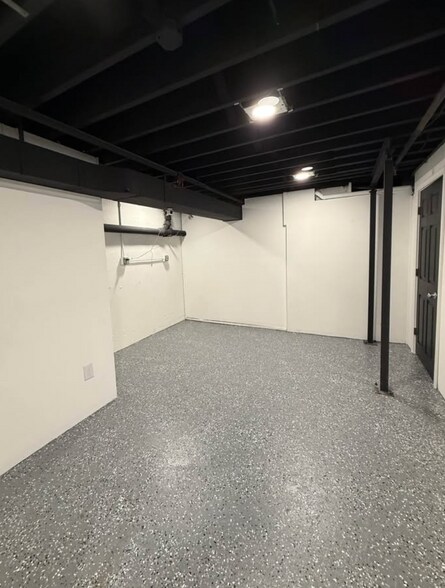 More Photos Of 1555-1569 Plainfield Pike, Johnston Storefront Retail Office For Lease