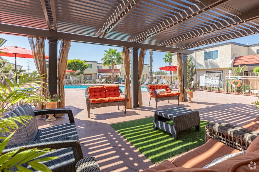 More Photos Of 10032 N Magnolia Ave, Santee Apartments For Sale