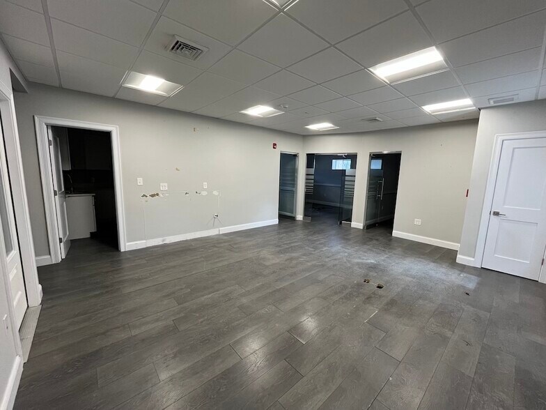 Primary Photo Of 397-401 Lowell St, Lexington Storefront For Lease