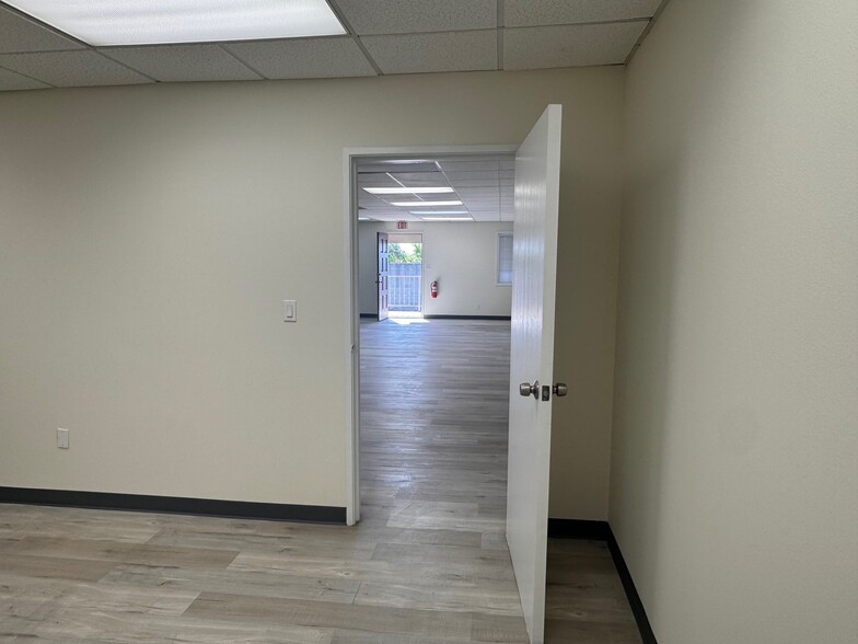 More Photos Of 721 W Whittier Blvd, La Habra Medical For Lease