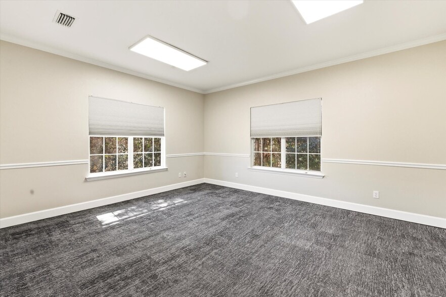 More Photos Of 1804 Miccosukee Commons Dr, Tallahassee Office For Sale