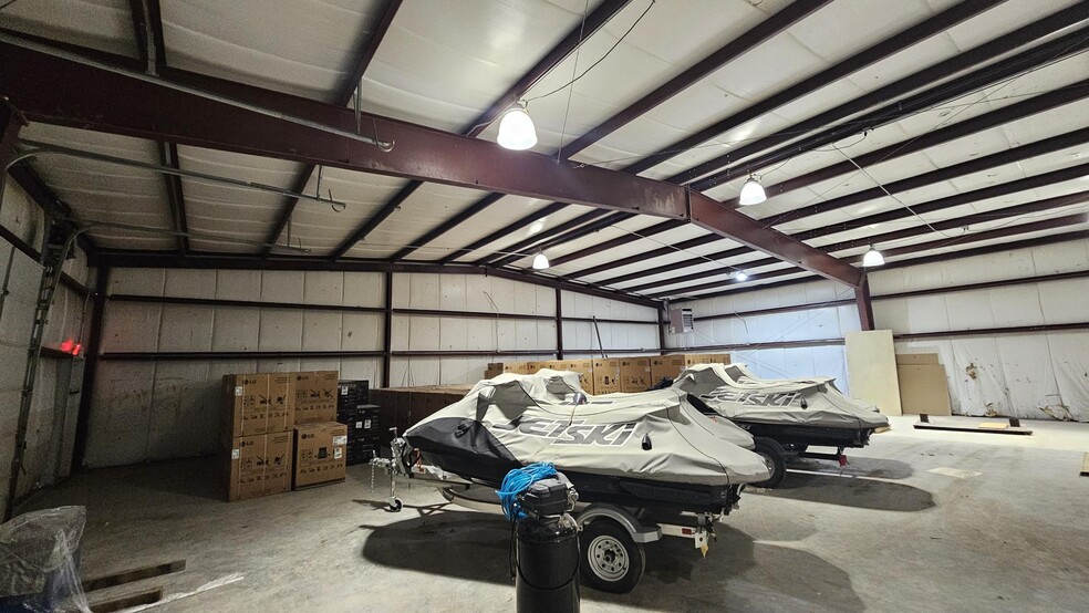 More Photos Of 3007 S Alpine Rd, Rockford Industrial For Lease