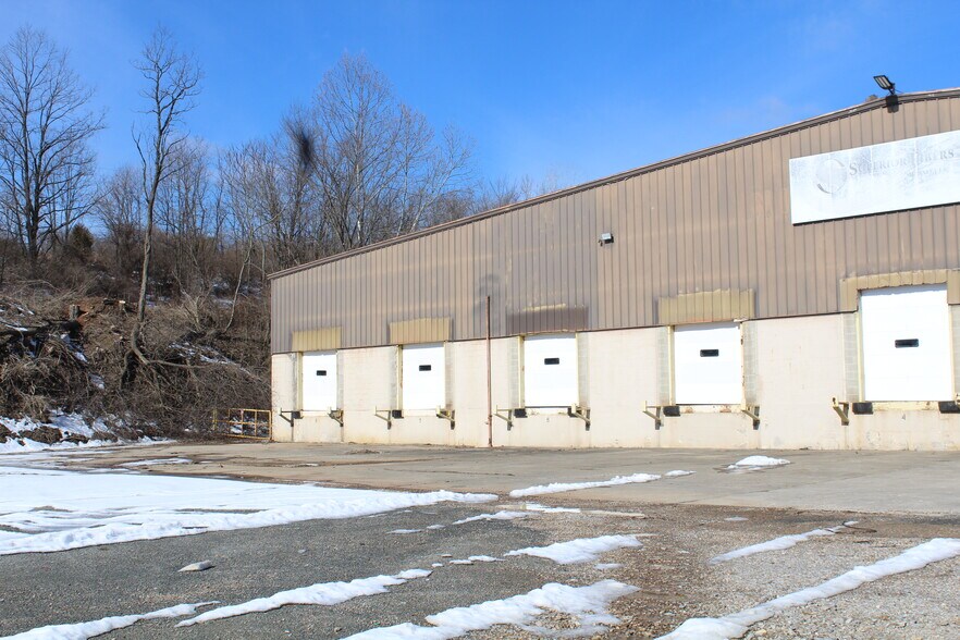 More Photos Of 9702 Iron Point Rd SE, Shawnee Manufacturing For Sale