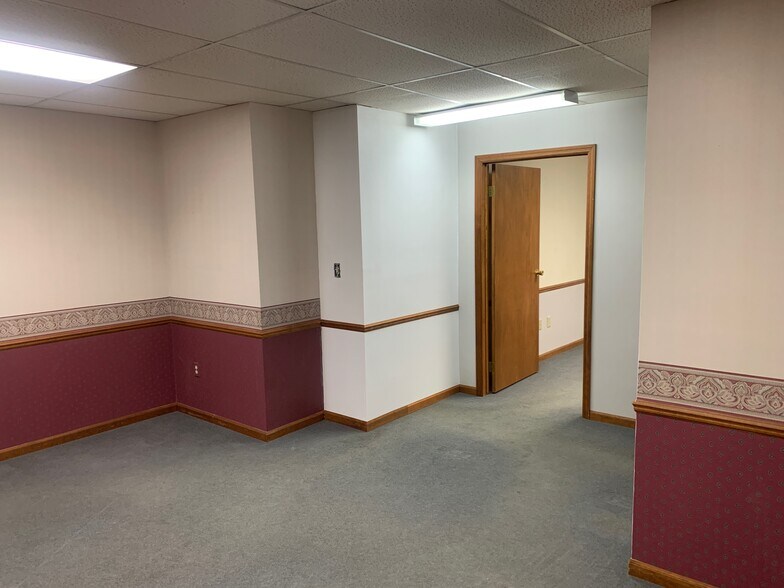 More Photos Of 8801 N Main St, Dayton Medical For Lease