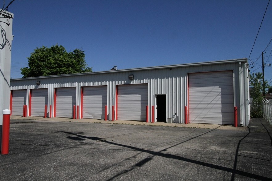 More Photos Of 241 S State Ave, Indianapolis Warehouse For Sale