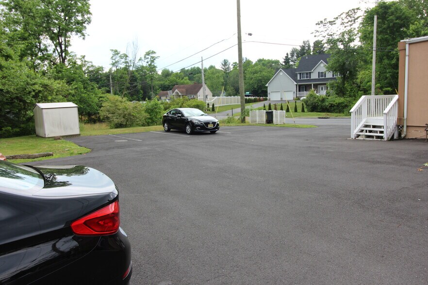More Photos Of 1719 Old Trenton Rd, Princeton Junction Coworking Space