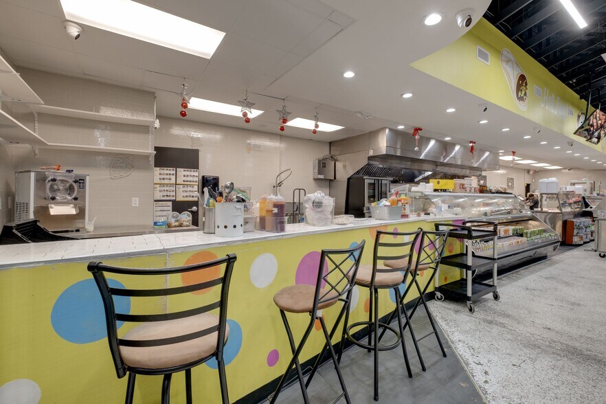 More Photos Of 2001 Antioch Pike, Antioch Office For Sale