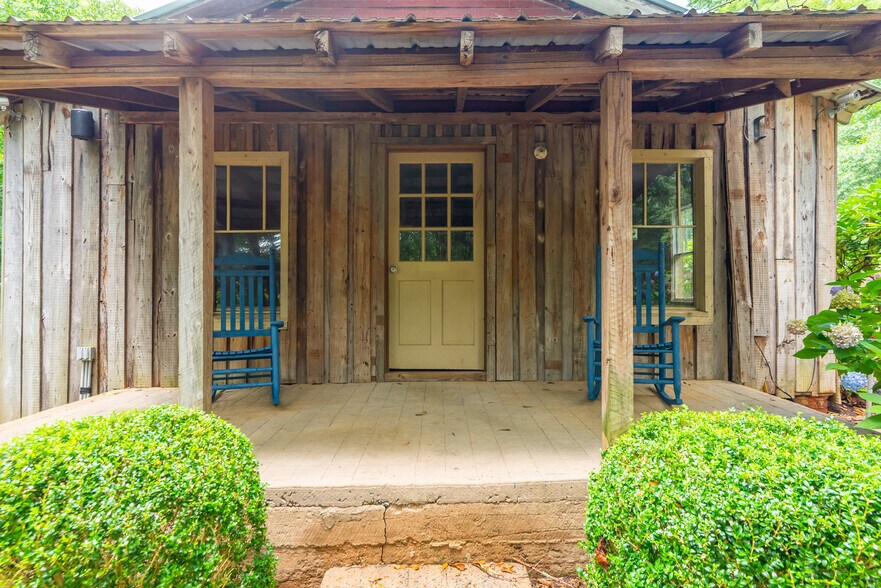 More Photos Of 565 Owens Gin Rd NE, Calhoun Lodge Meeting Hall For Sale