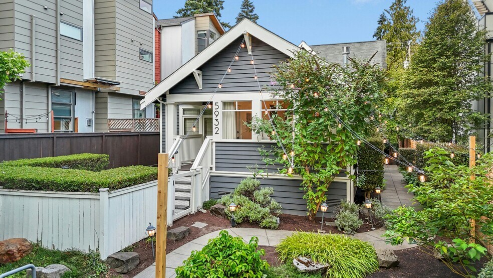 More Photos Of 5932 California Ave SW, Seattle Office Residential For Sale