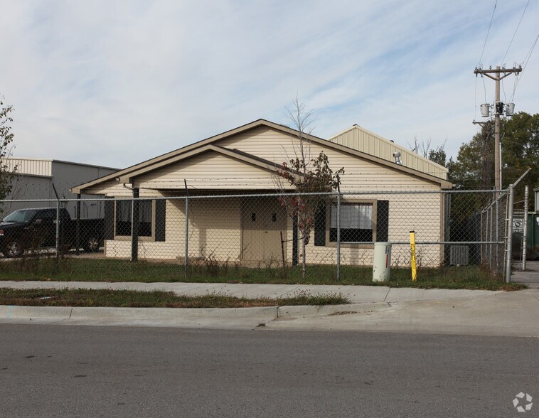 More Photos Of 12710 2nd St, Grandview Warehouse For Sale