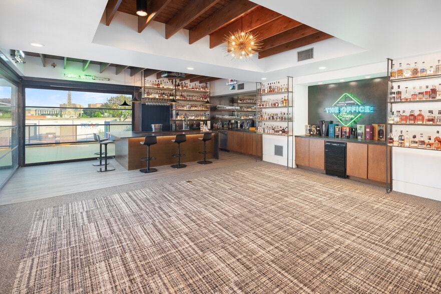 More Photos Of 127 Pittsburg St, Dallas Loft Creative Space For Lease