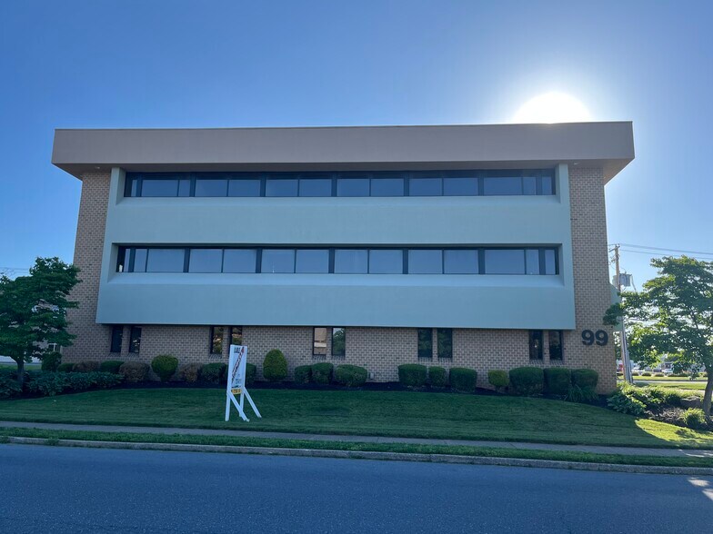 More Photos Of 99 November Dr, Camp Hill Medical For Lease