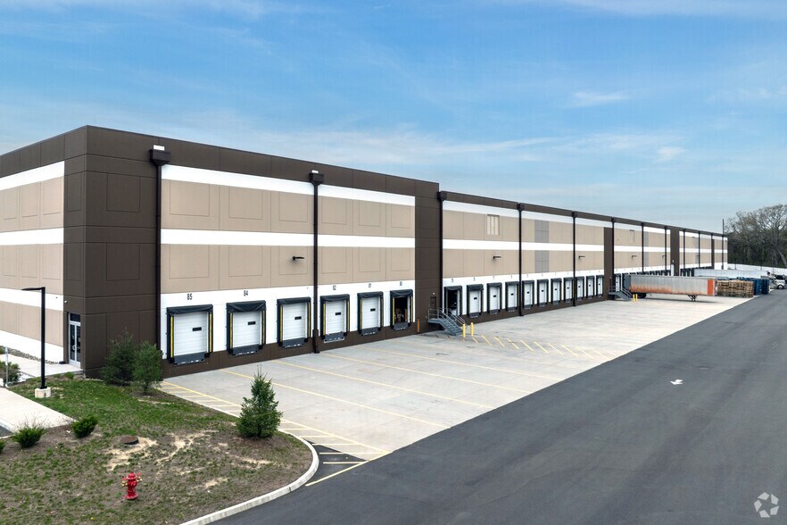 More Photos Of 200 S Pemberton Rd, Pemberton Township Distribution For Lease