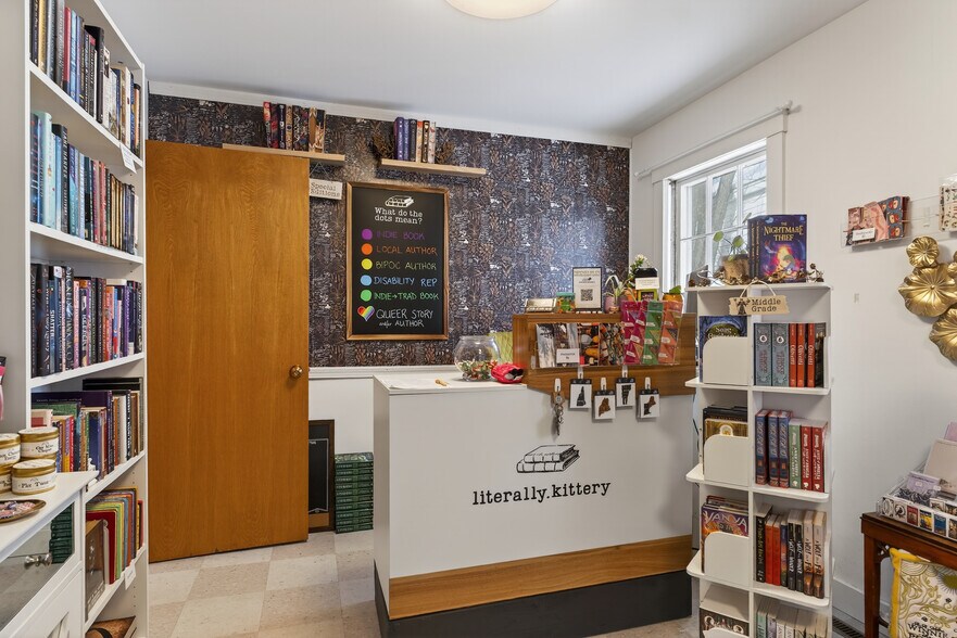 More Photos Of 10 Walker St, Kittery Loft Creative Space For Lease