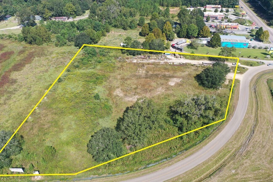 More Photos Of Service Rd @ LA-3158, Hammond Land For Sale