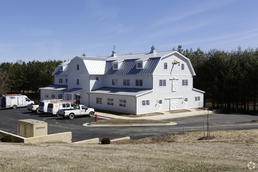 More Photos Of 115 The Plains Rd, Middleburg Office For Lease