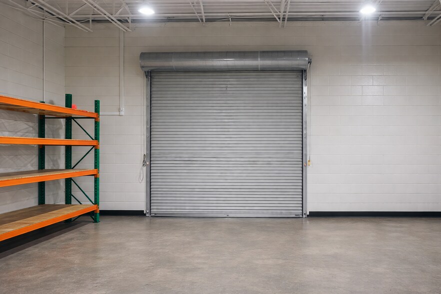 More Photos Of 4705 110th Ave N, Clearwater Warehouse For Sale