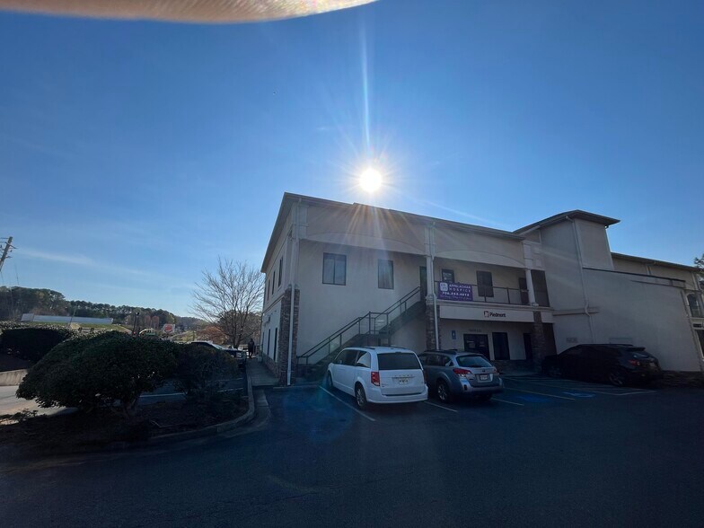 More Photos Of 12 Sammy McGhee Blvd, Jasper Medical For Sale