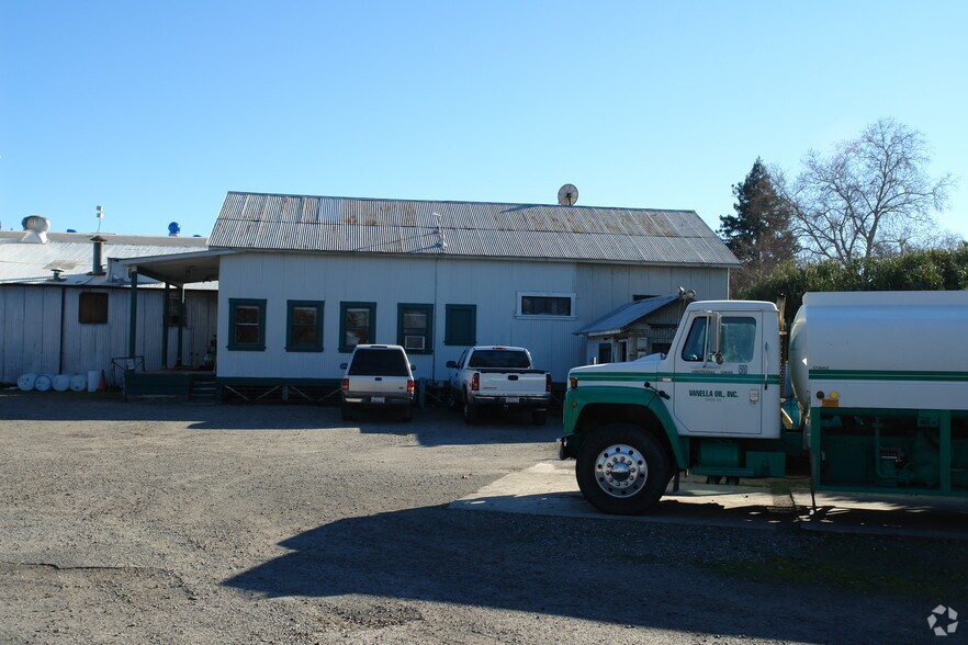 More Photos Of 2020 Esplanade Rd, Chico Light Manufacturing For Sale