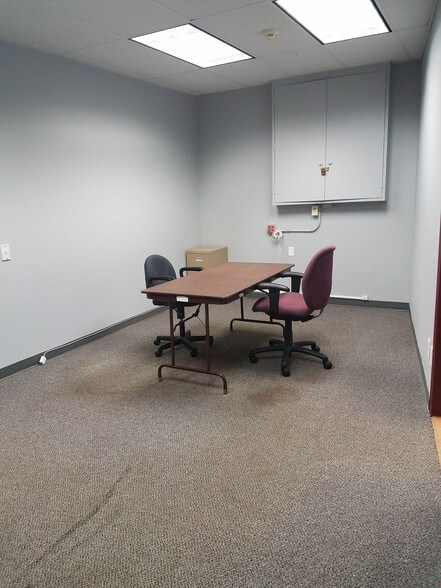 More Photos Of 112 Merrick Rd, Lynbrook Office For Lease