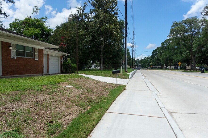 More Photos Of 912 Richmond Parkway, Richmond Land For Sale