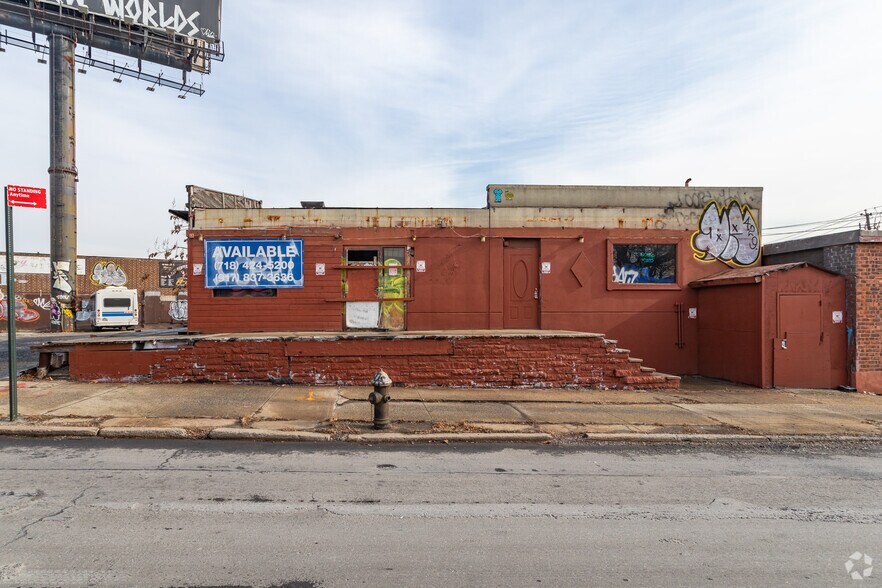 More Photos Of 58-06 Laurel Hill blvd, Woodside Flex For Lease