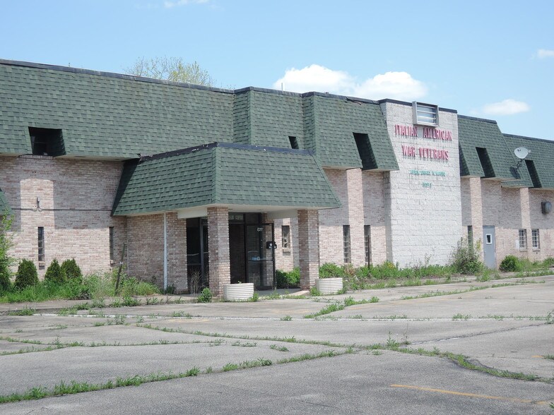 More Photos Of 113 S Meridian Rd, Youngstown Lodge Meeting Hall For Lease