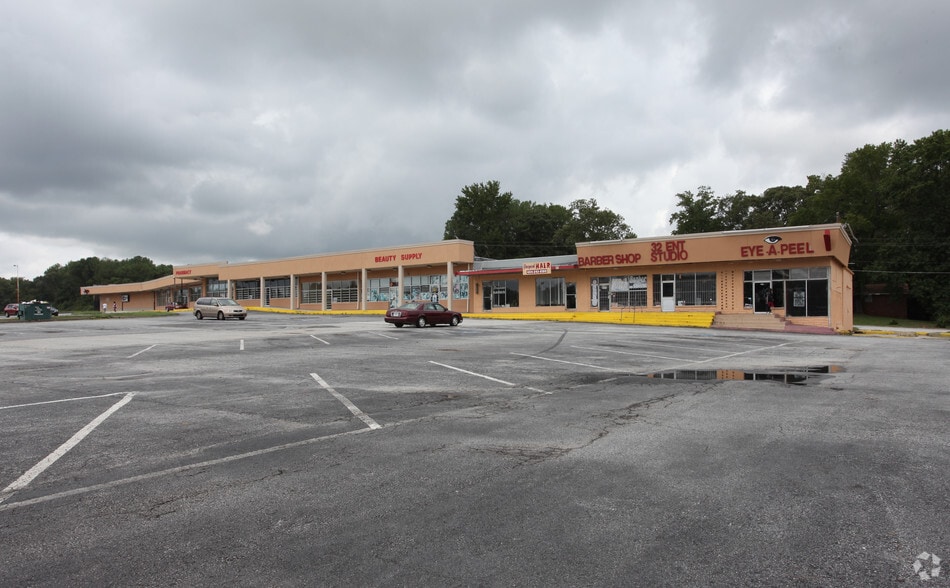 Primary Photo Of 2517 Gresham Rd SE, Atlanta Freestanding For Sale