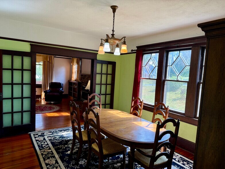 More Photos Of 16 Elk Mountain Rd, Asheville Office For Lease