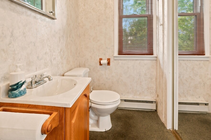 More Photos Of 5194 Hamilton Blvd, Allentown Freestanding For Sale