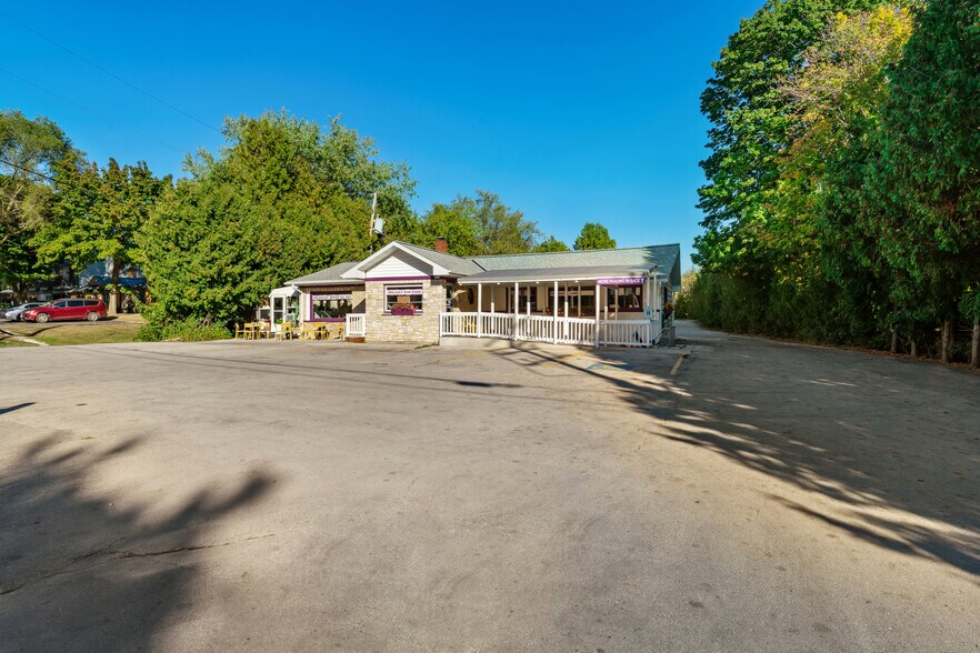 More Photos Of 7918 State Highway 42, Egg Harbor Restaurant For Sale