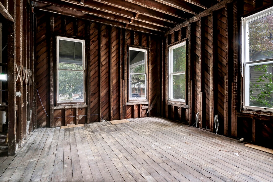 More Photos Of 708 Market St, Wilmington Apartments For Sale