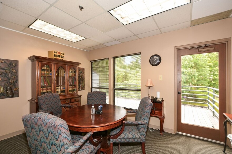 More Photos Of 1820 The Exchange SE, Atlanta Office For Sale