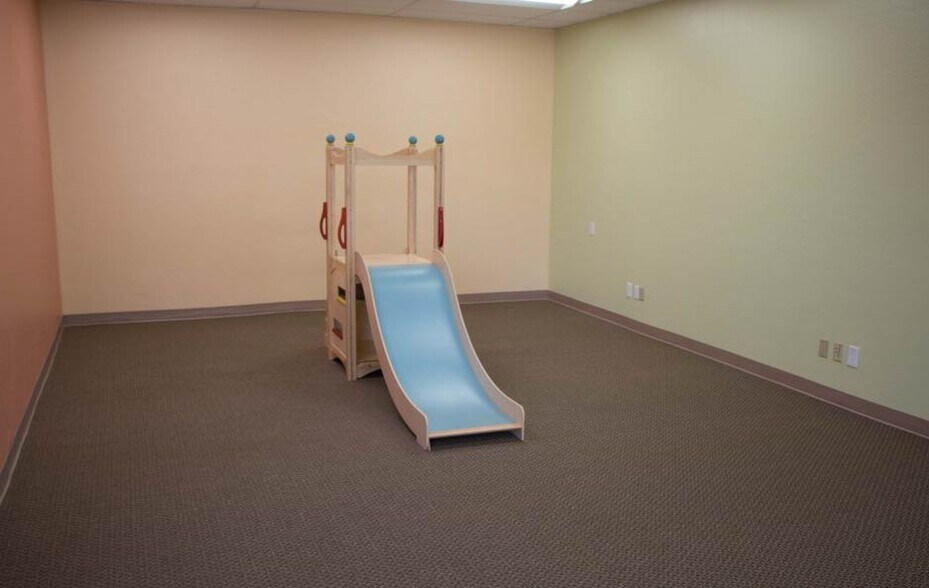 More Photos Of 1205-1247 S Park Victoria Dr, Milpitas Medical For Lease