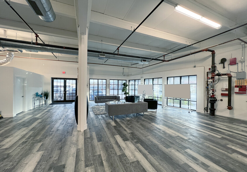 Primary Photo Of 390 NE 72nd Ter, Miami Loft Creative Space For Lease