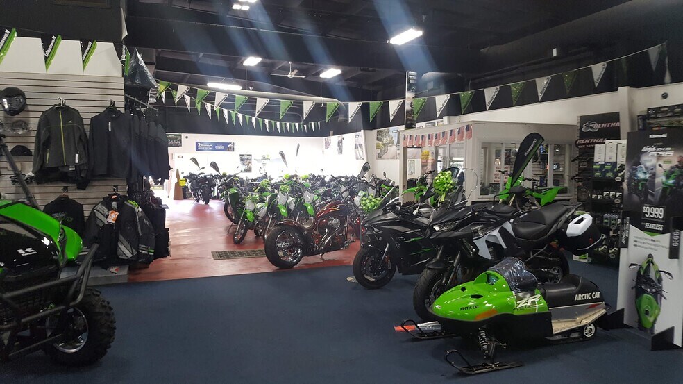 More Photos Of 5512 Route 9w, Marlboro Auto Dealership For Sale